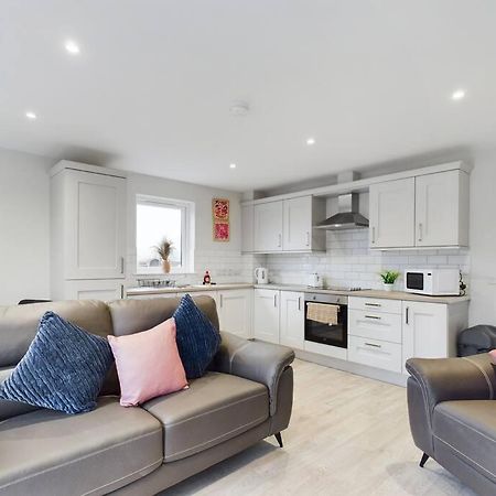 Contemporary 2-Bedroom Apartment Belfast Luaran gambar